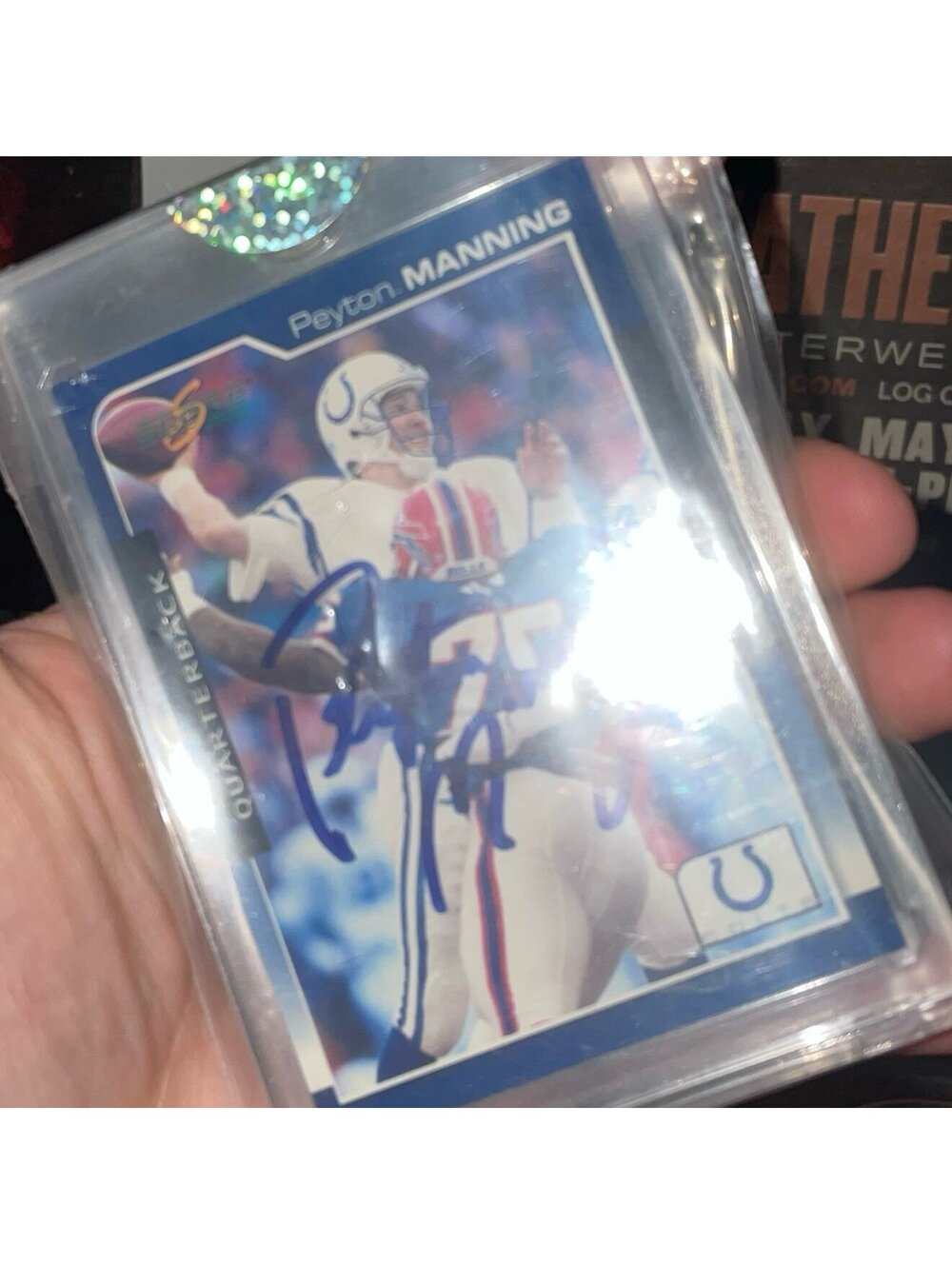 PEYTON MANNING ON CARD IP AUTOGRAPH COLTS HOF